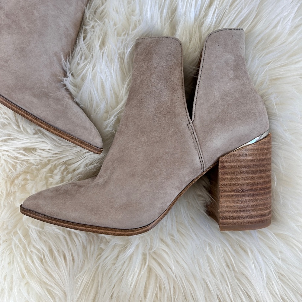 ✨New Steve Madden Suede Fall Kaylah Booties in Taupe